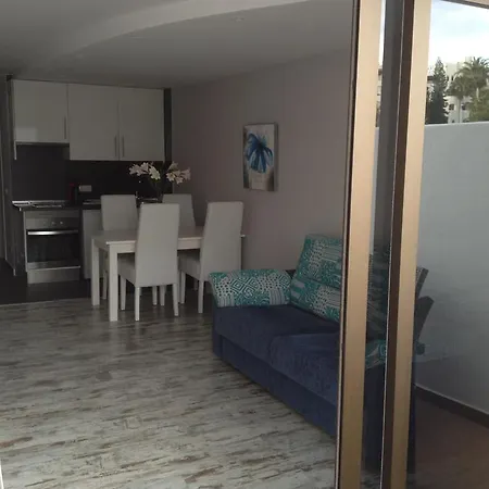 Villa Atlantis Beach - Tenerife South With Heated Pool *